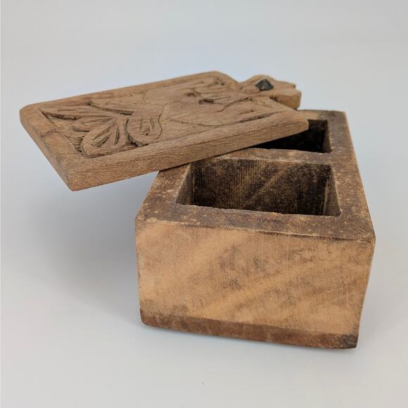 Primitive Carved Wooden Box Lidded Trinket Storage Indian Spice Rustic Stash VTG - Picture 11 of 15